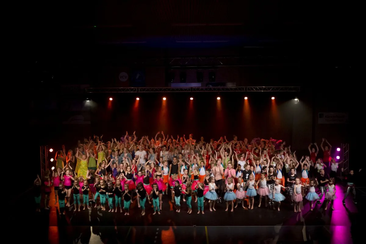 Dansers van Showgroep Scope